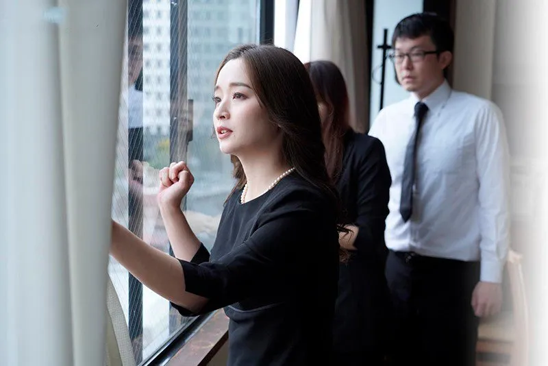 Anh xã mất 3 năm, mẹ kế trẻ tìm đến con ông chồng giải tỏa thiếu thốn